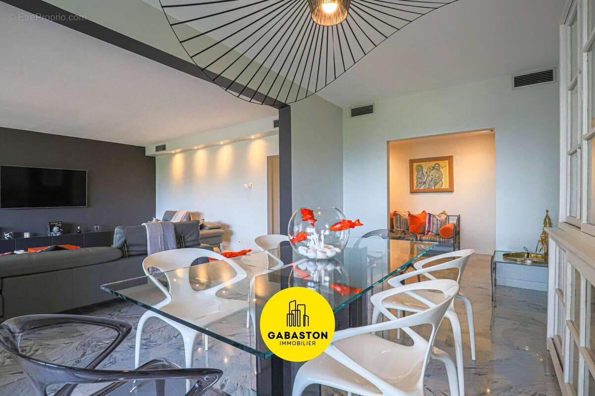 Appartement à MARSEILLE-8E