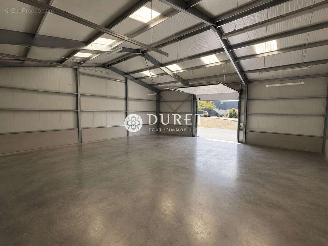 Commerce 399 m² à Aizenay  - photo 5