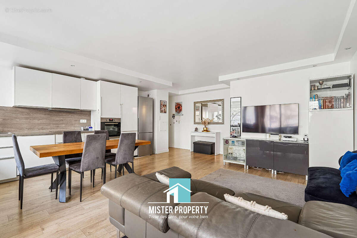 Appartement à LEVALLOIS-PERRET