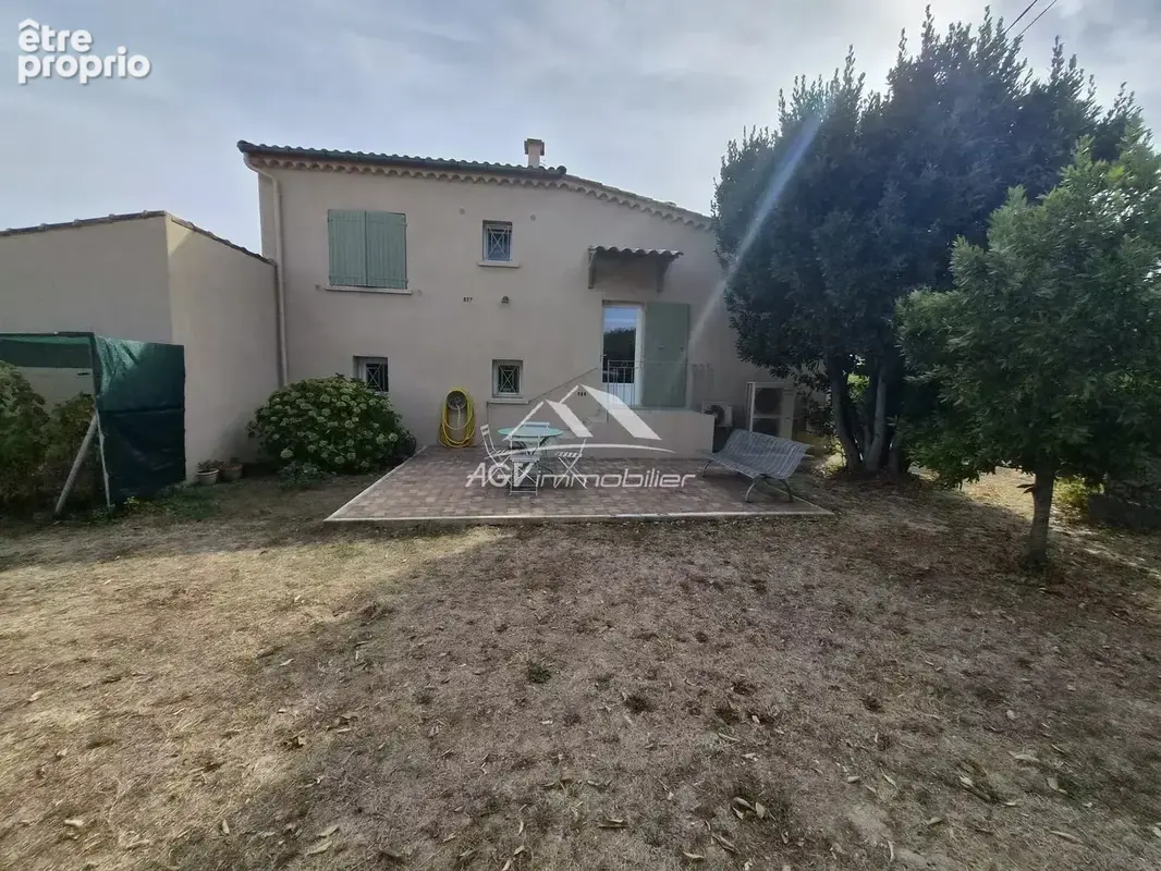 Maison avec garage , dépendance sur 2761 m² de terrain constructible - photo 7