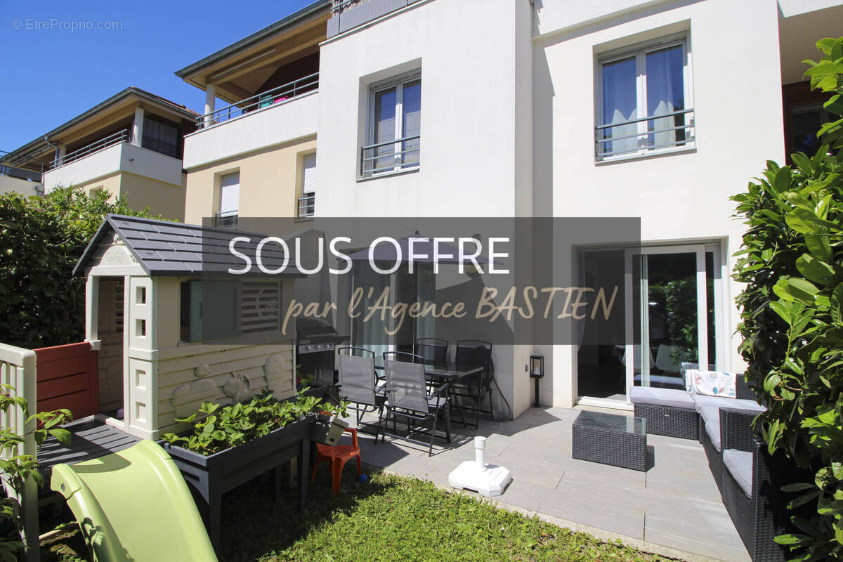 Appartement à CESSY