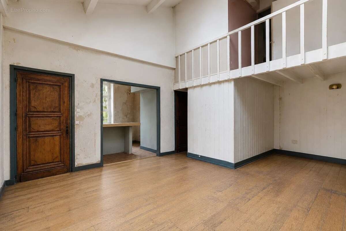 Appartement à PARIS-7E