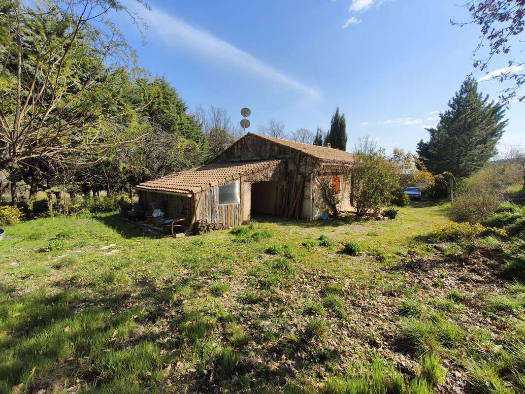 Maison à MONTFERRAT