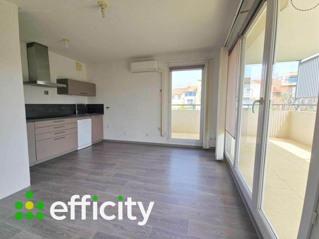 Appartement à PUGET-SUR-ARGENS