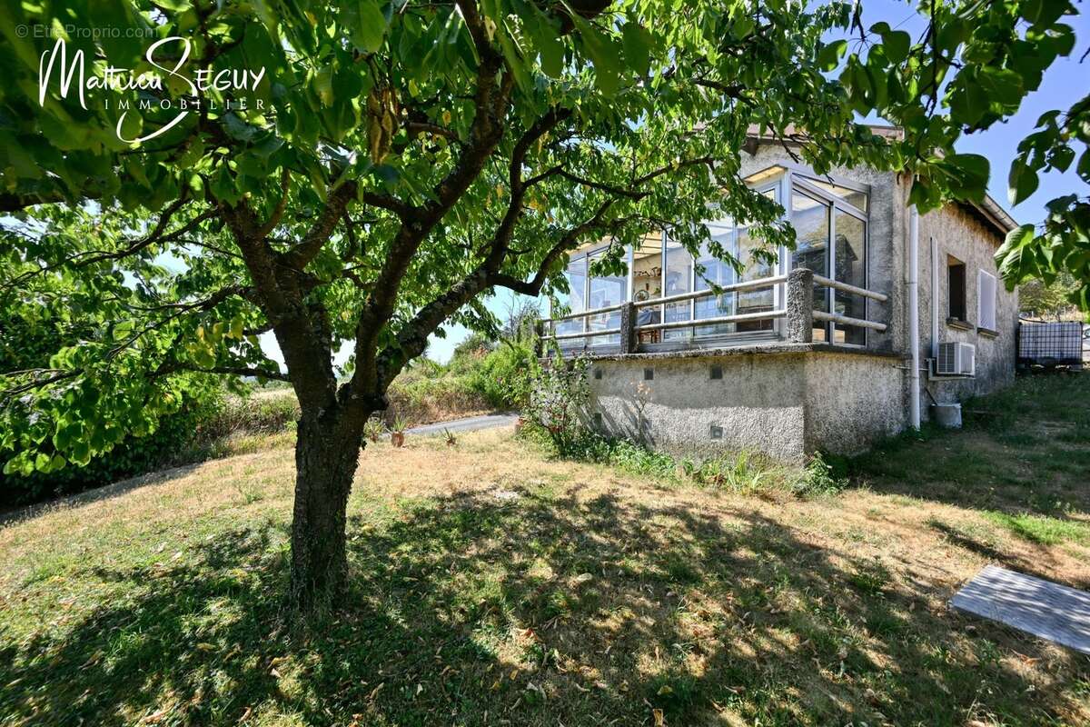 LENTILLY - Petite maison sur grand terrain avec vue - photo 29