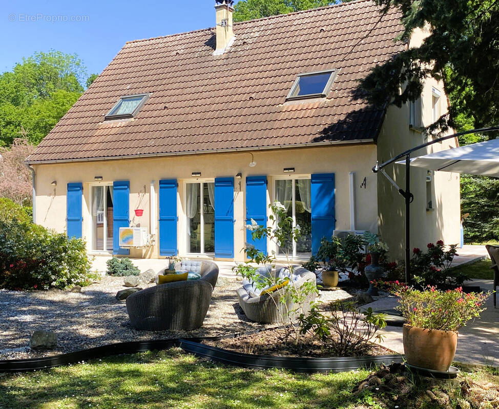 Maison à COURTENAY