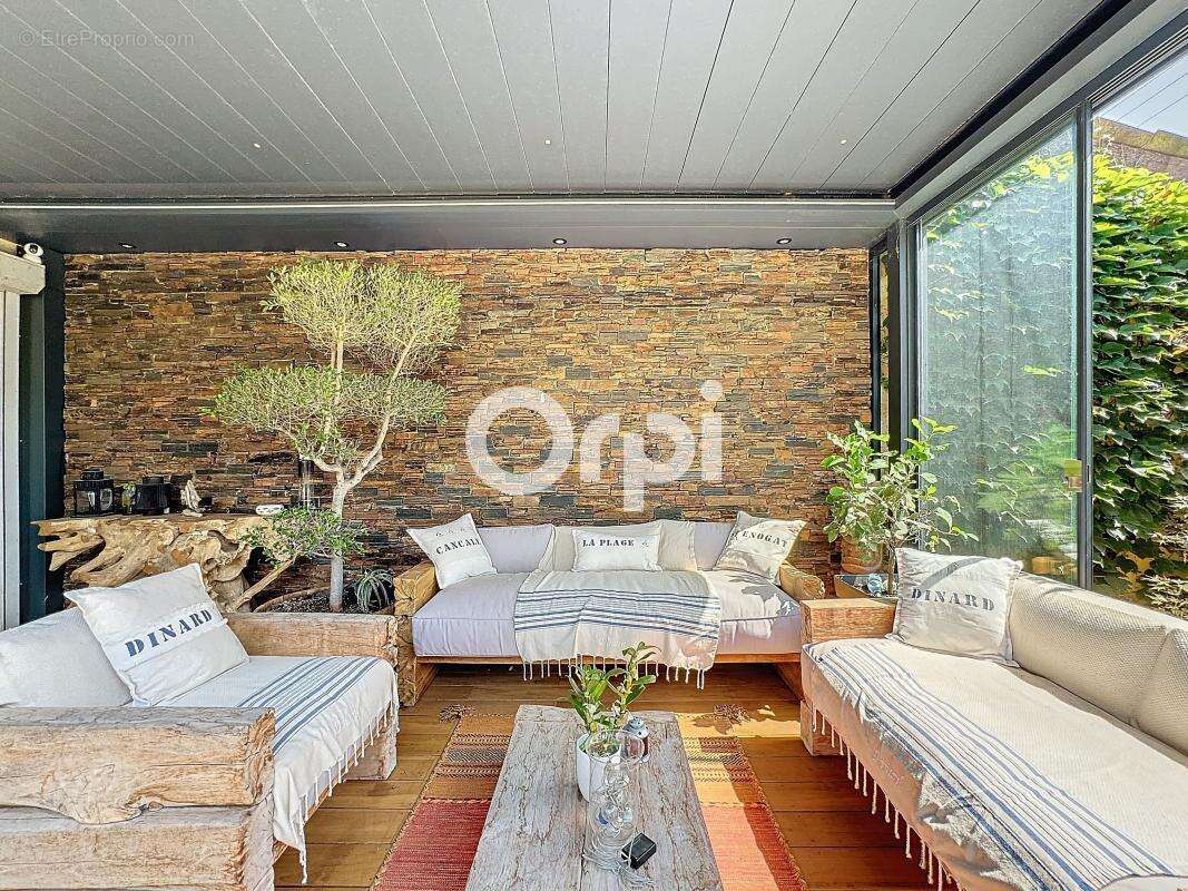 Maison à VILLENEUVE-LOUBET