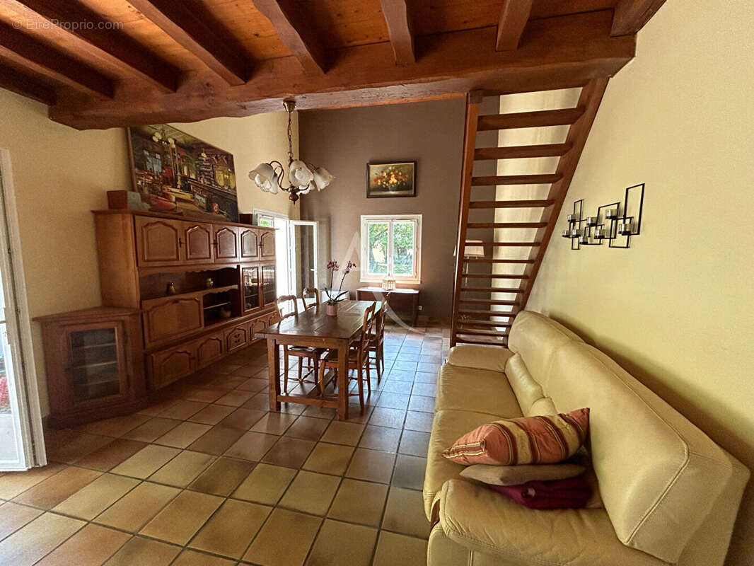 Maison Nieul Les Saintes 4 chambres. - photo 12