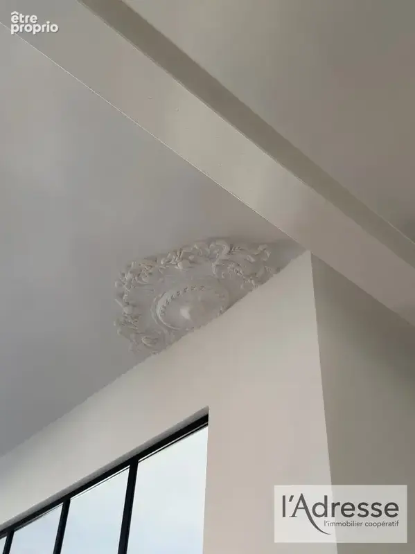 Appartement de caractère - deux pièces - prestations de qualité - centre ville - photo 4