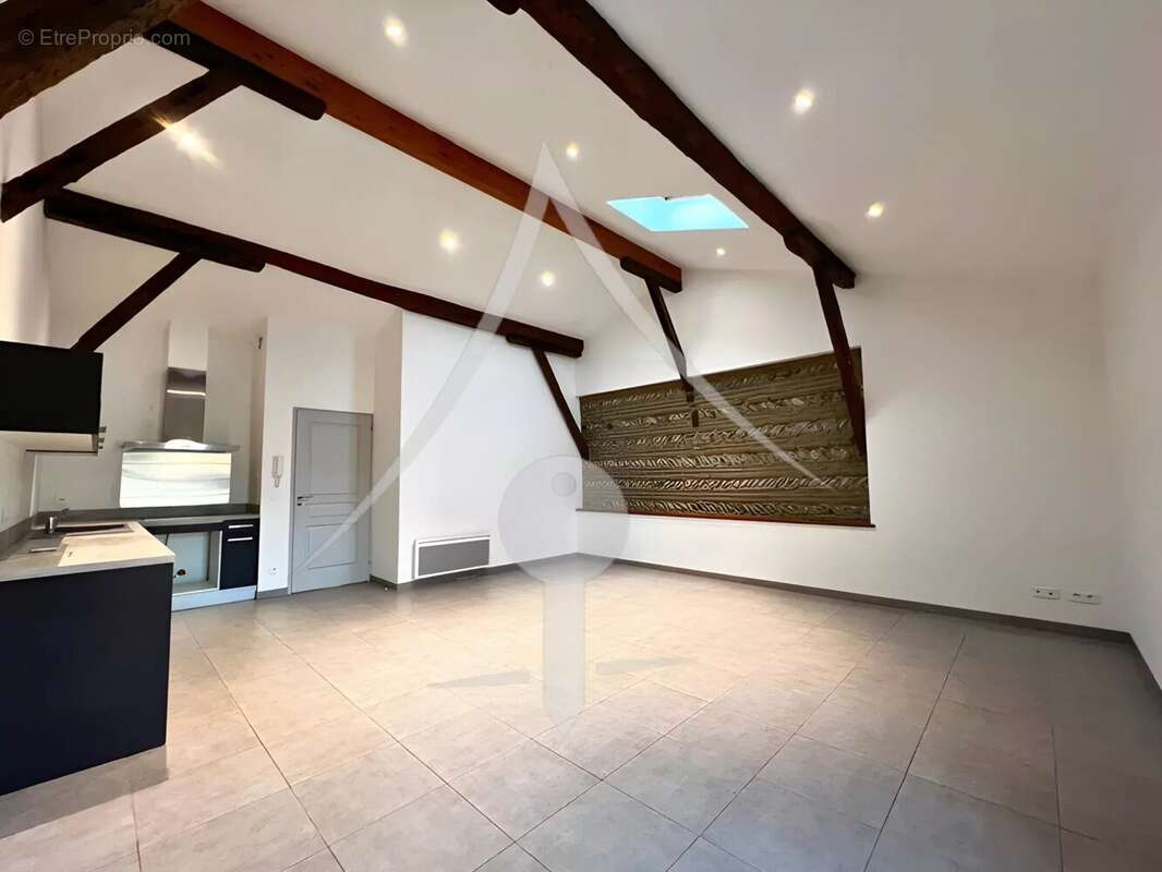 Appartement à MAUZAC