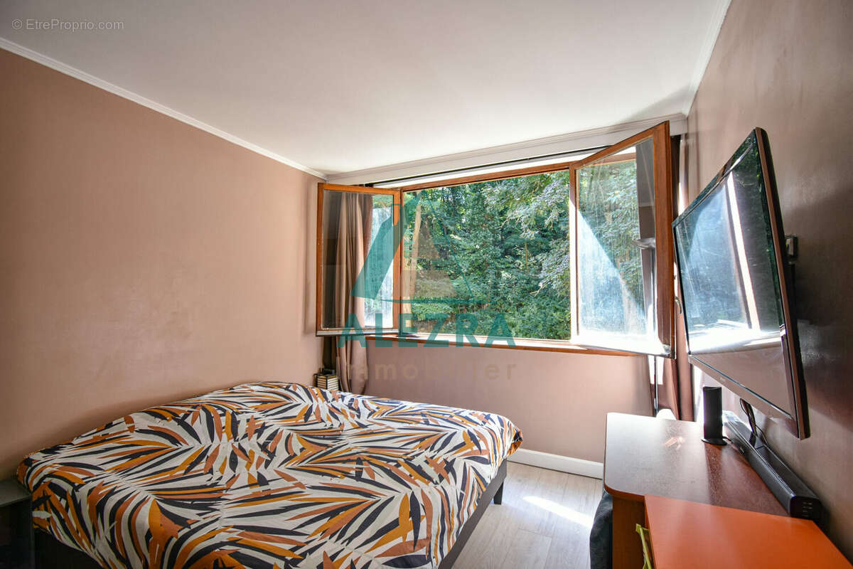 Appartement à LA CELLE-SAINT-CLOUD