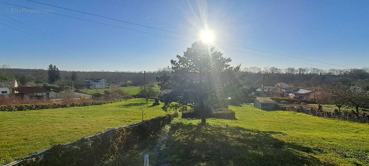 Terrain à SAINT-MAXIRE