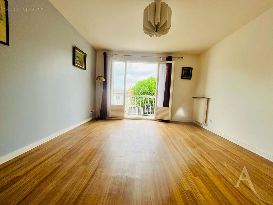 Appartement Montreuil 4 pièce(s) 81.86 m2 - photo 2