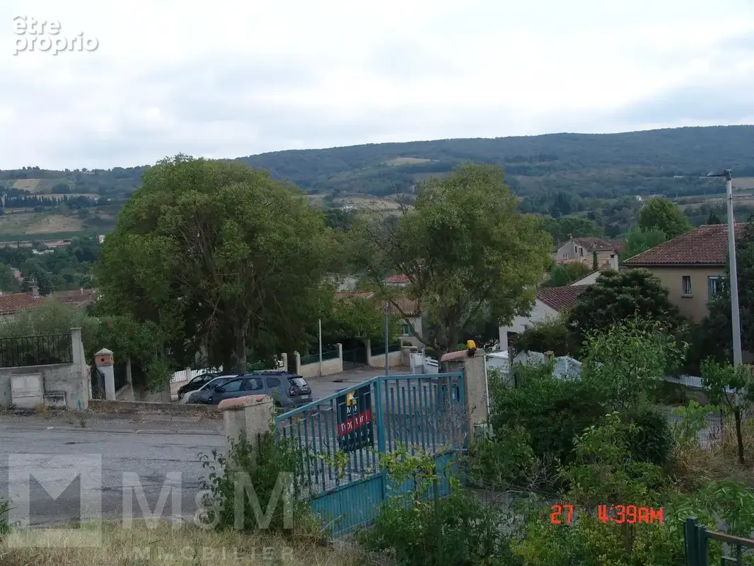Maison avec garage et jardin - photo 11