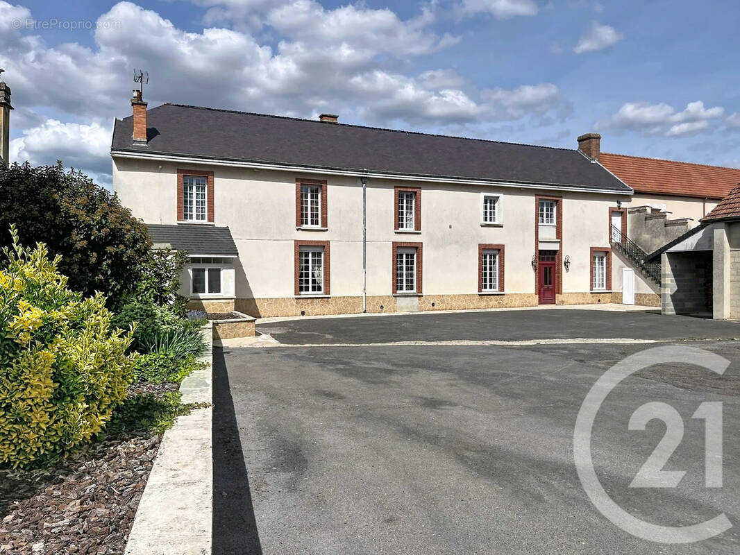 Maison à CUIS