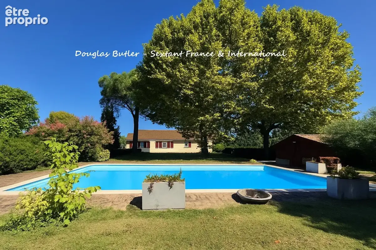 Elegante propriete avec parc et piscine, vue sue la Dordogne - photo 3