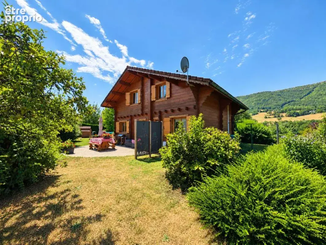 Photo Maison à Moye au prix de 415 000€