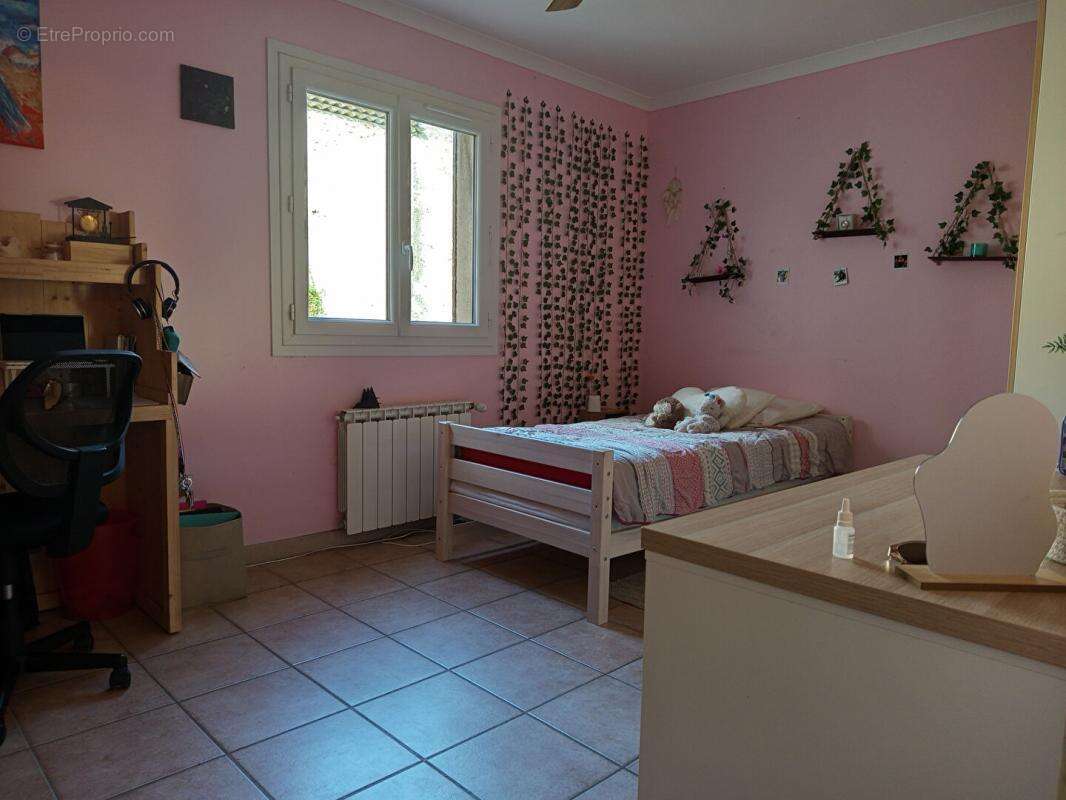 Maison à MONTSEGUR-SUR-LAUZON