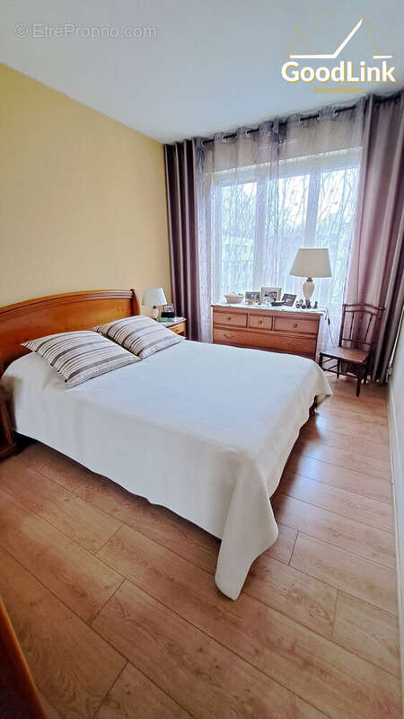 Appartement à CHILLY-MAZARIN