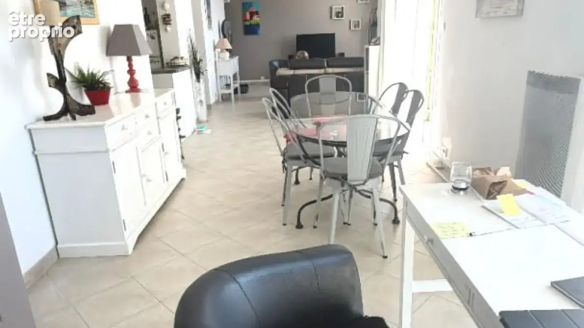Appartement 5 pièces 87 m² à vendre à Six-Fours-Les-Plages (83140) - photo 4