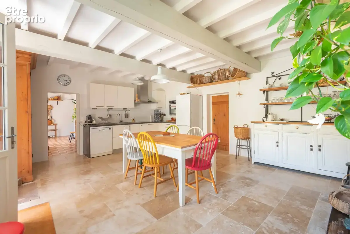 Maison de campagne en pierre   217 m2   propriété de 1,52 ha   piscine & lodge - photo 9