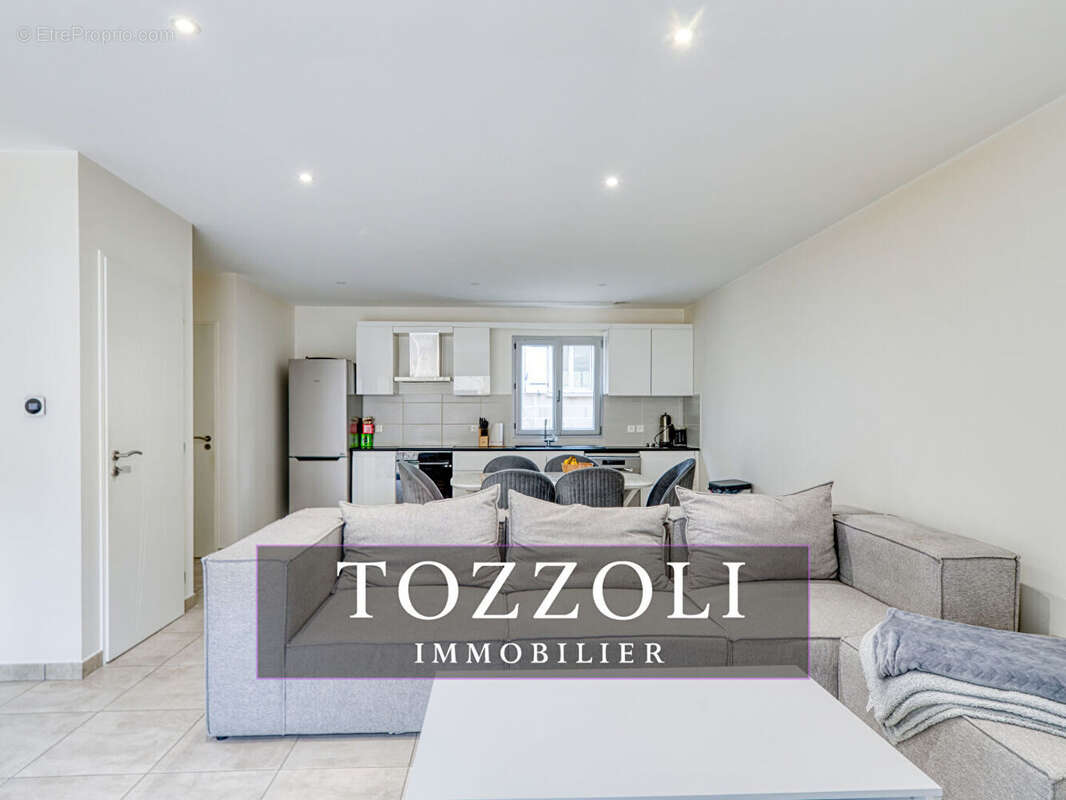 Maison à L&#039;ISLE-D&#039;ABEAU