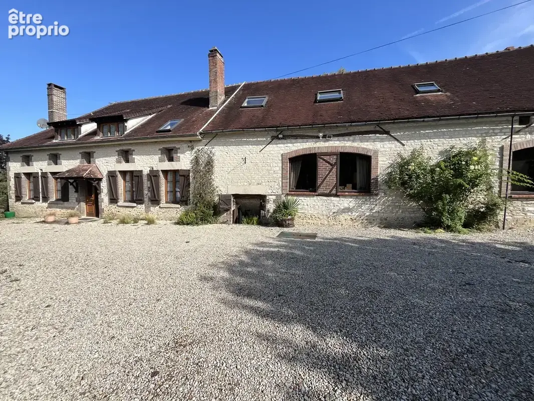 Photo Maison à Montfey au prix de 368 000€