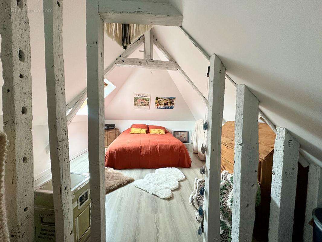 Appartement à PONT-L&#039;EVEQUE