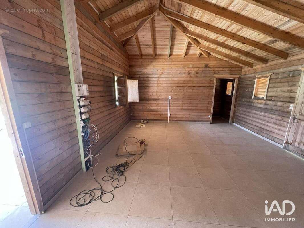 Photo 2 - Maison à PETIT-BOURG