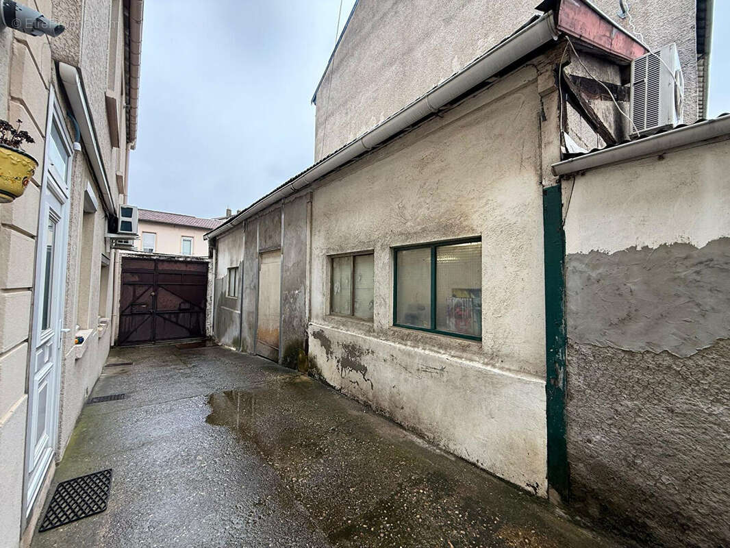 Maison à LYON-8E