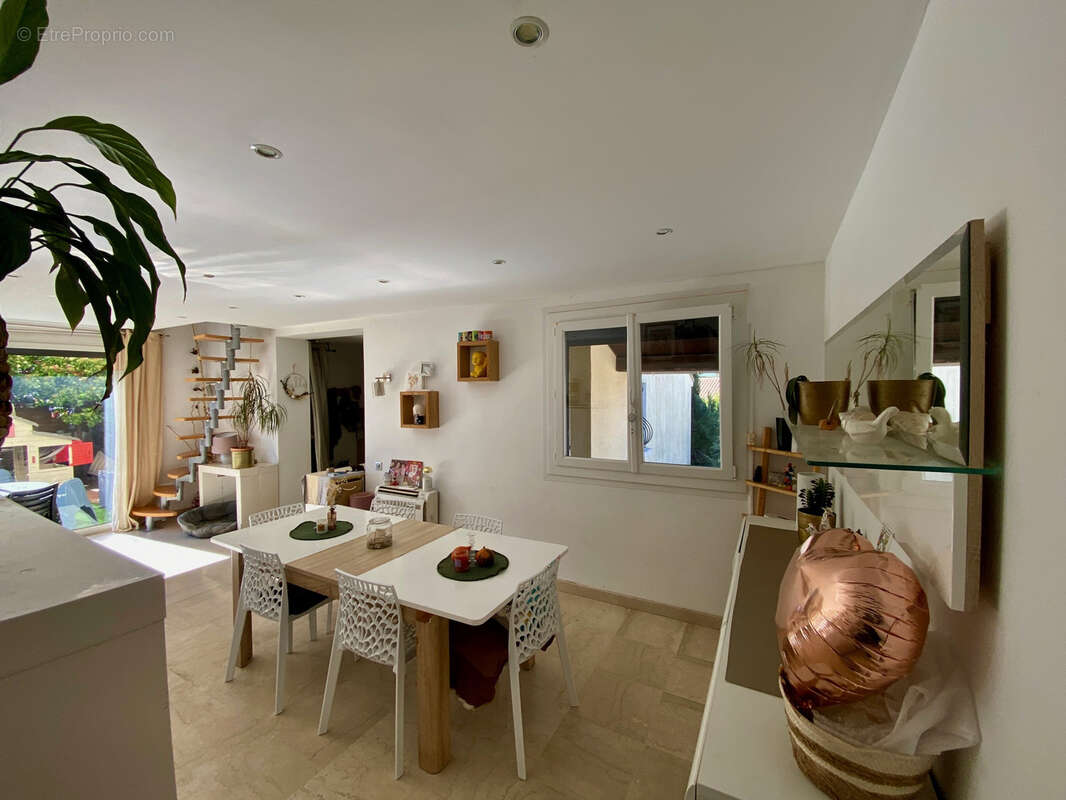 Maison à SAINT-GELY-DU-FESC