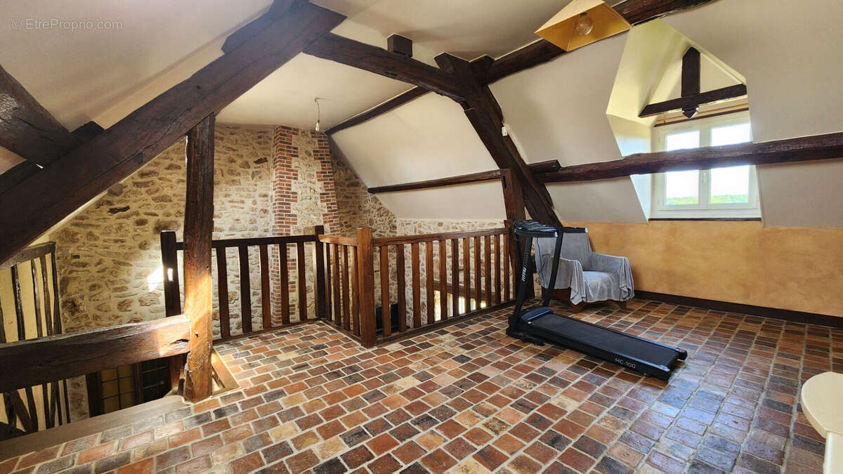 Maison à CHATEAUNEUF-EN-THYMERAIS