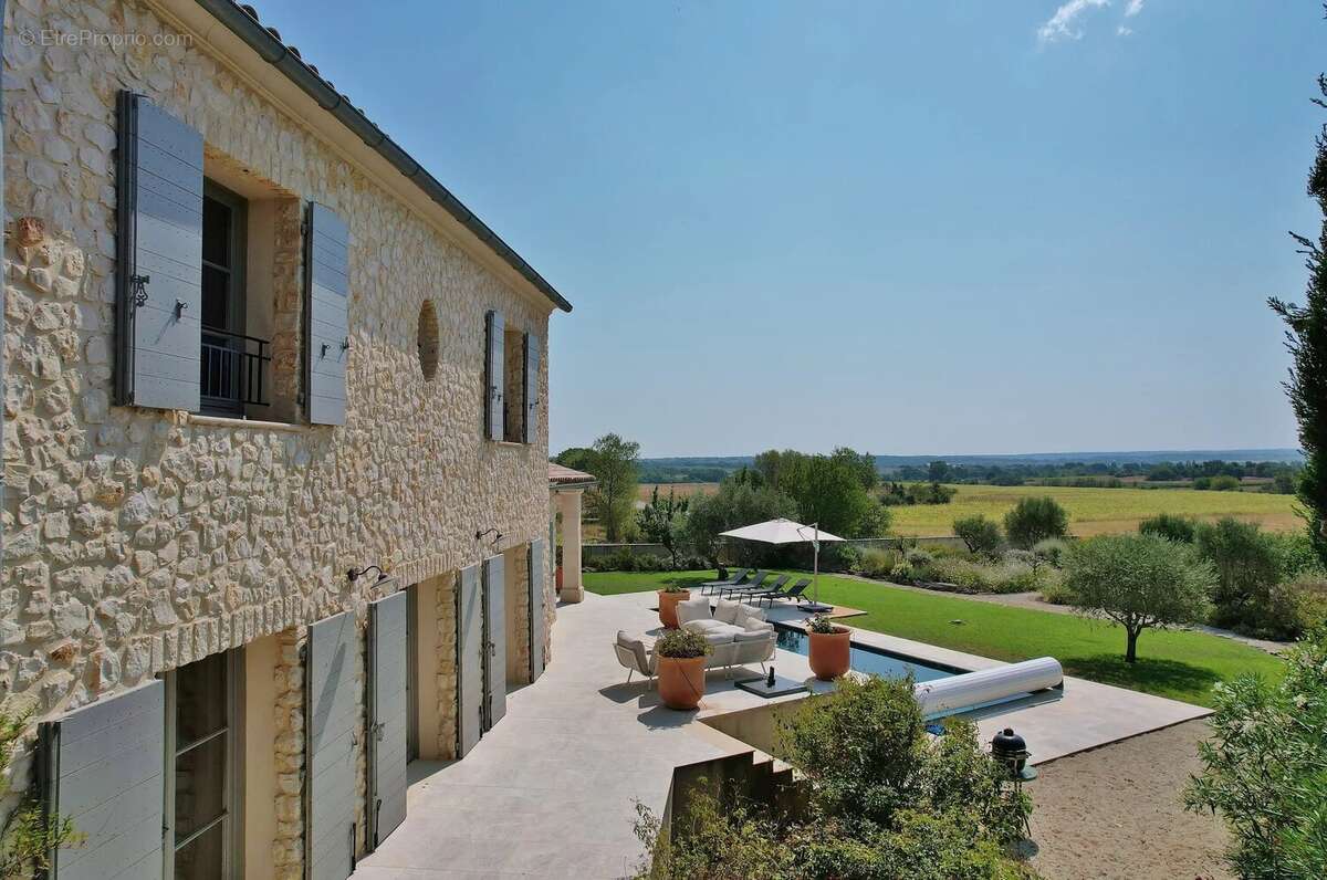 Unique propriété avec piscine et vue panoramique - photo 10