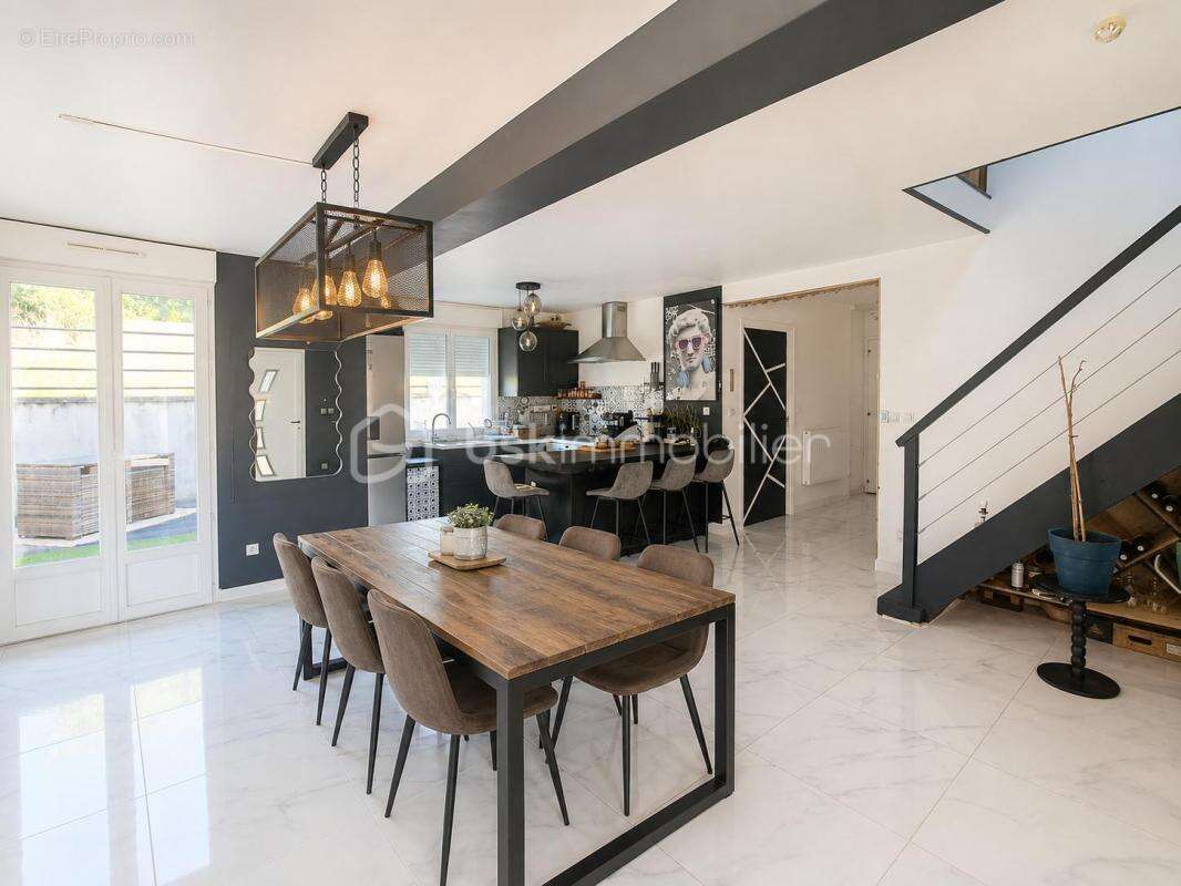 Maison recente -93m2 3 chambres terrain 1560m2 - photo 2