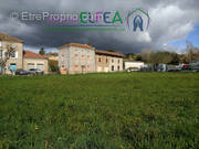 Terrain à SAINT-CHRISTOPHE-ET-LE-LARIS