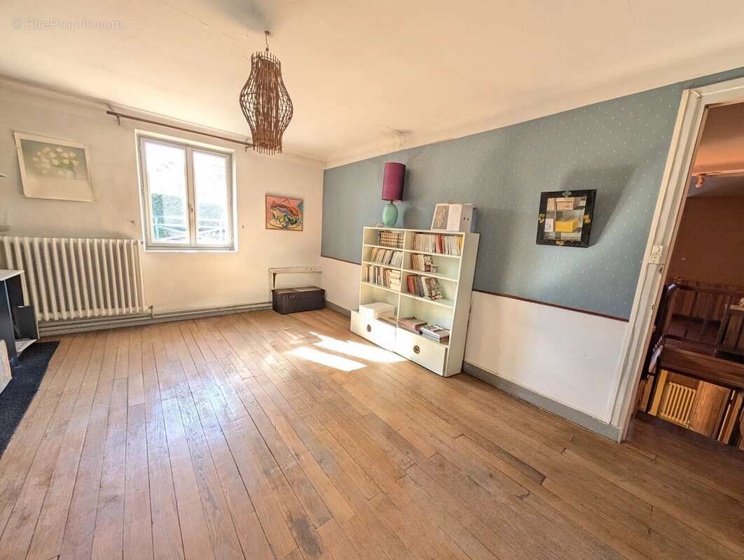 Maison à FRANCHEVILLE