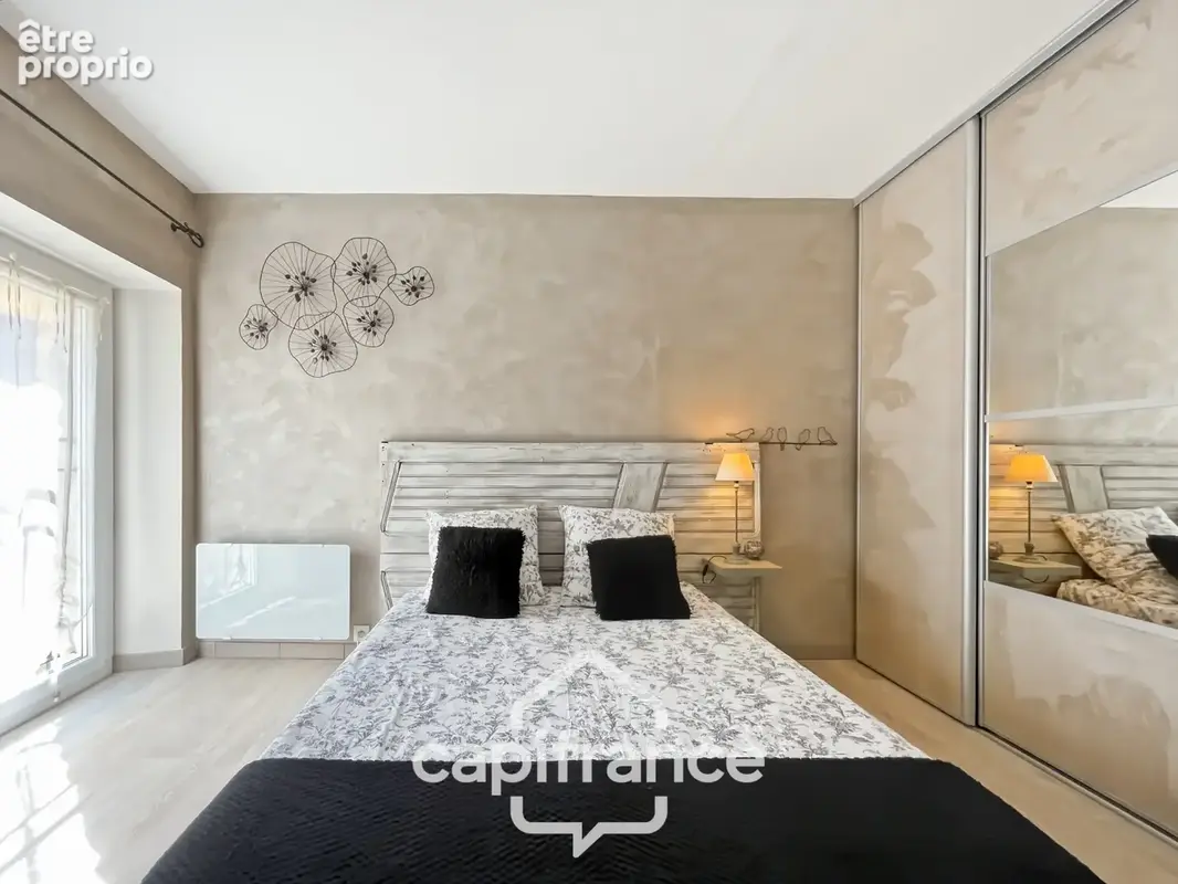 belle opportunité sur Alleins : maison de village de 102 m2 entièrement rénovée et climatisée, 2 niveaux avec 2 grandes chambres - photo 22