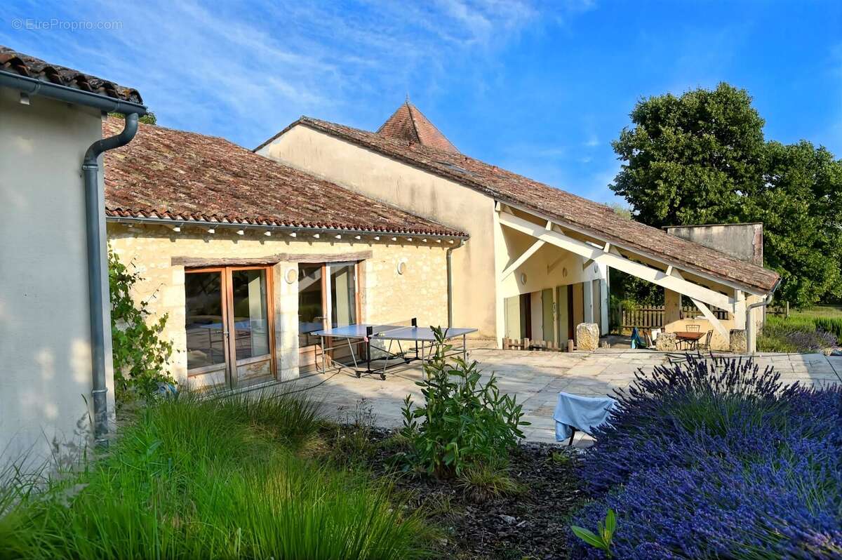Maison à EYMET