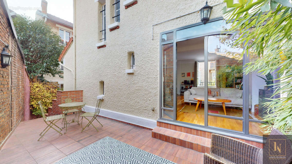 Maison à PARIS-19E