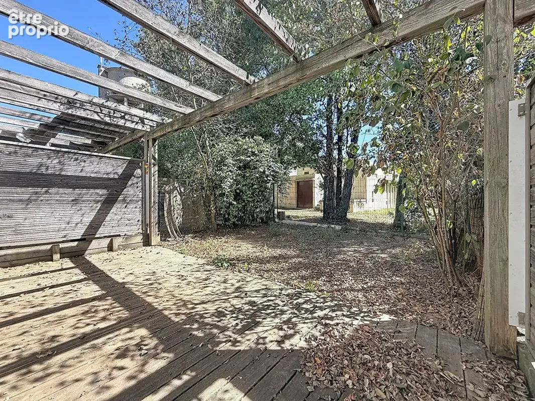 EN EXCLUSIVITE à RILLIEUX,  limite CALUIRE , maison duplex de 2011,  type 4 avec jardin et garage - photo 4