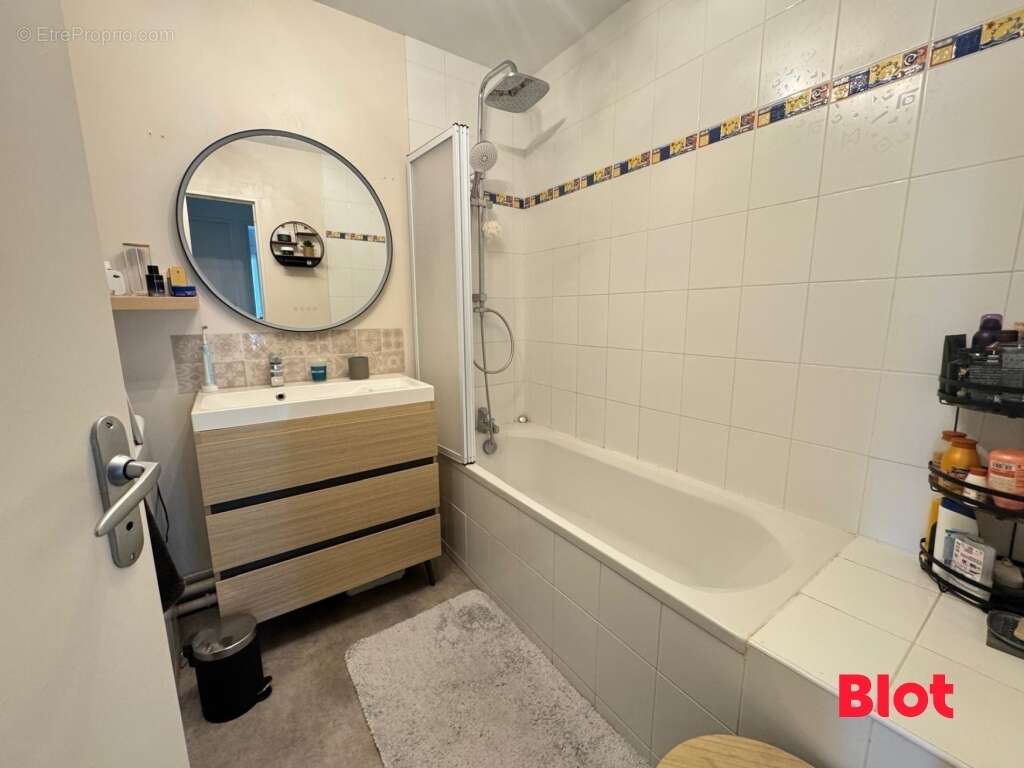 Appartement à SAINT-ARMEL