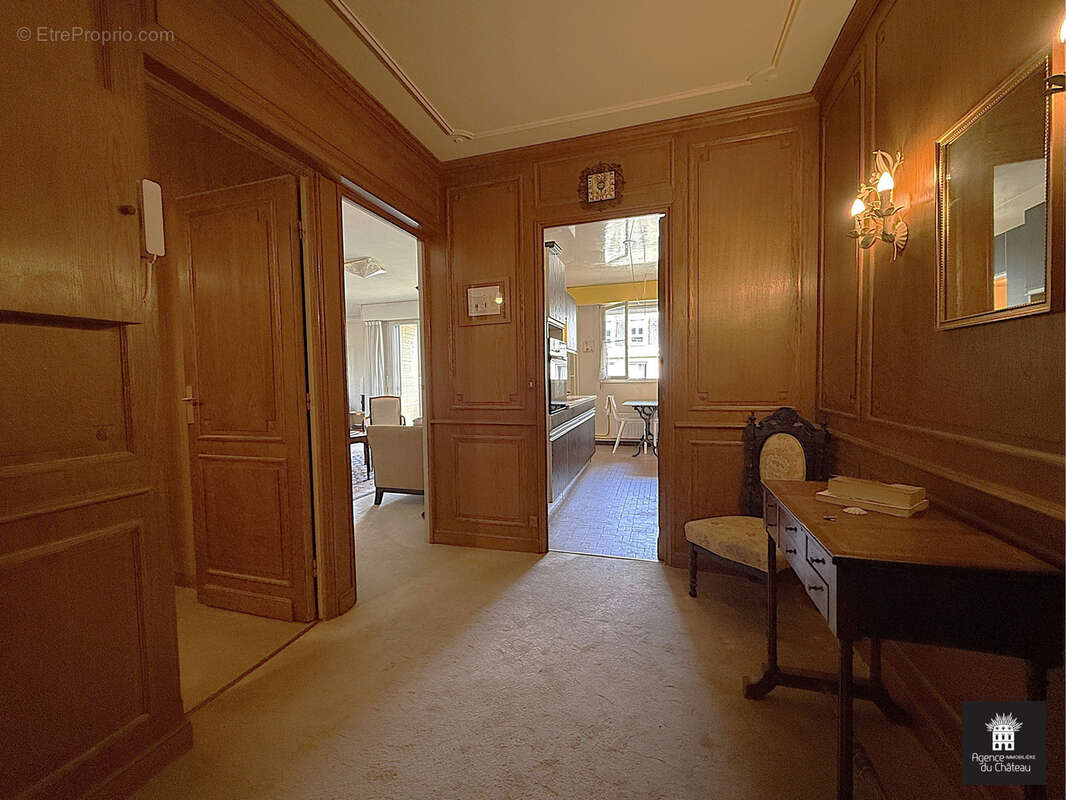 Appartement à VERSAILLES