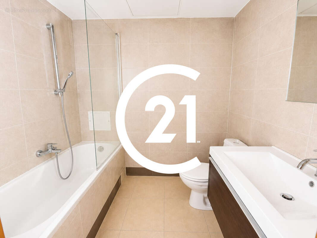 Appartement 96 m² à Fort-De-France  - photo 9