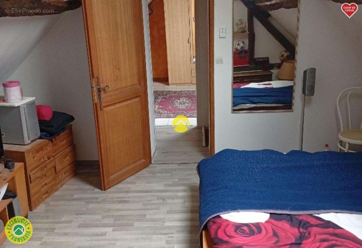 Maison à LA GUERCHE-SUR-L'AUBOIS