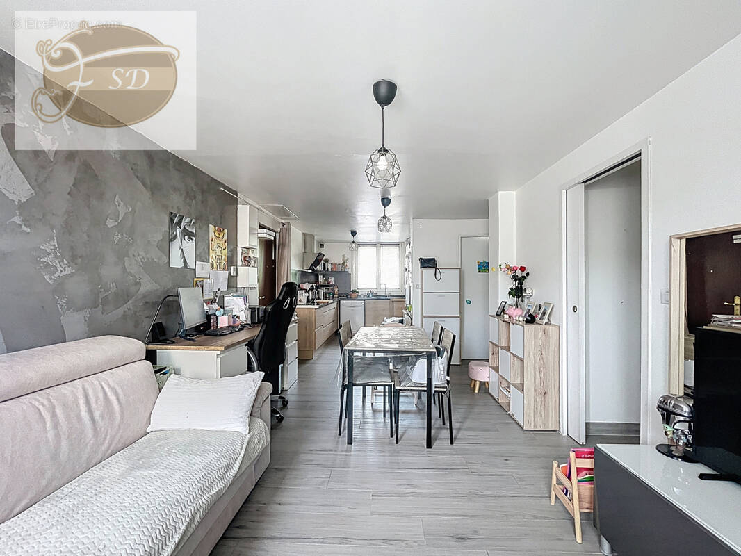 Appartement à LE PONT-DE-CLAIX