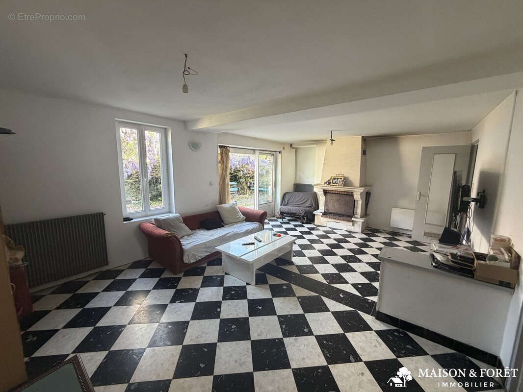 Maison à SAINT-MARTIN-SUR-OCRE