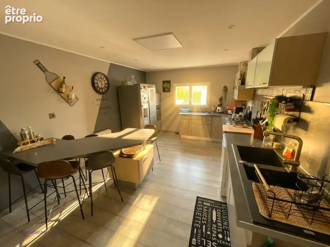 Maison Corre 4 pièces 140m2 habitables 720m2 terrain - photo 2