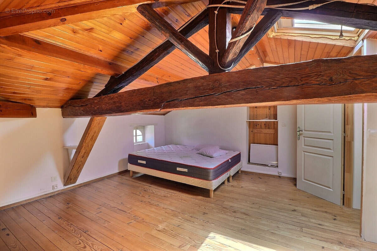 Maison en pierre de caractère avec gîte - photo 7