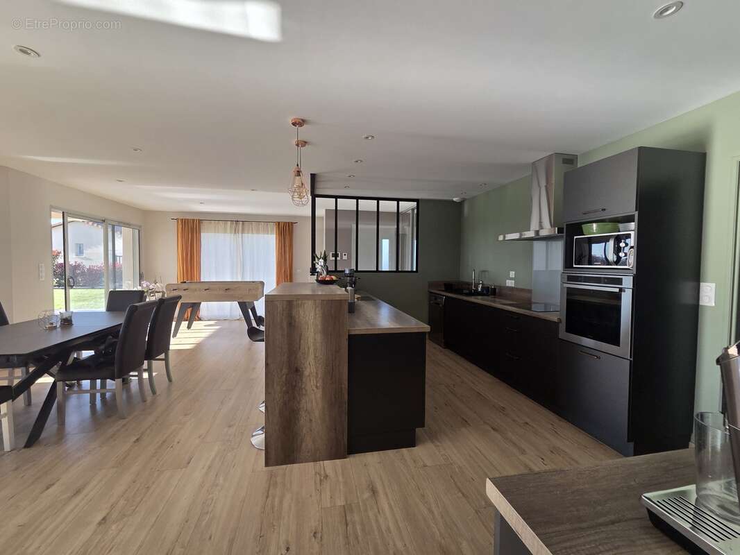 Appartement à SAINT-SATURNIN