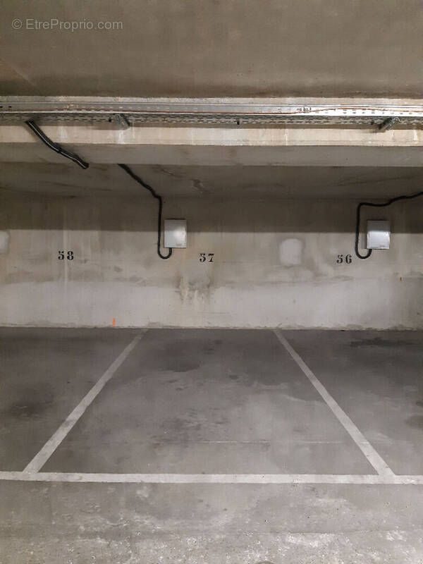 Parking à CHATILLON